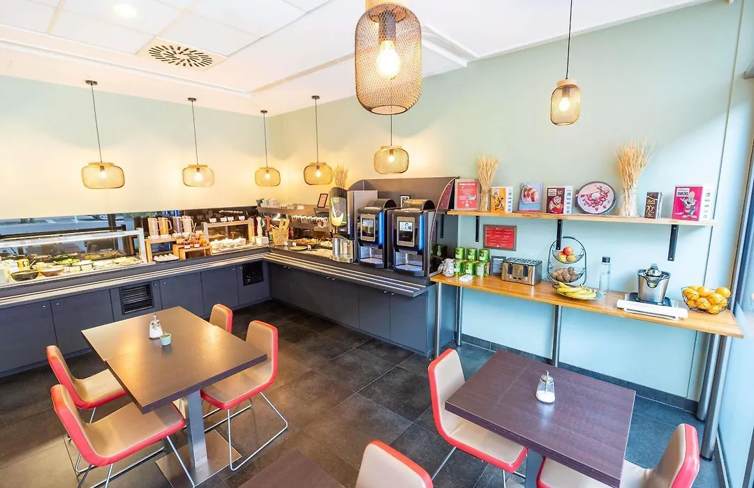 Ibis Esch Belval-1